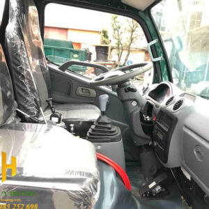 Nội thất cabin xe tải ben Hoa Mai 3 tấn