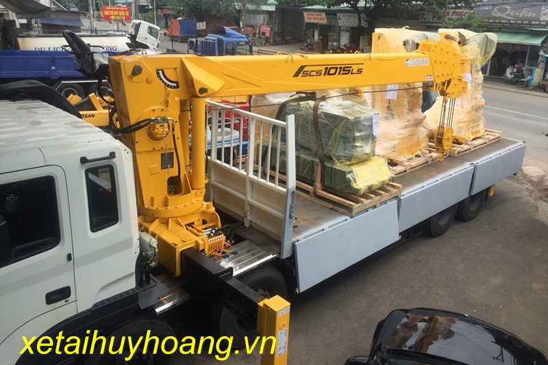 Cẩu Soosan SCS1015LS