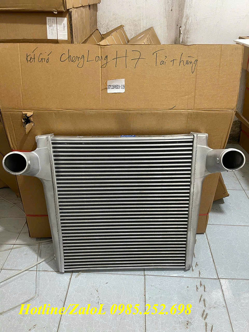 Két gió xe tải Chenglong H7