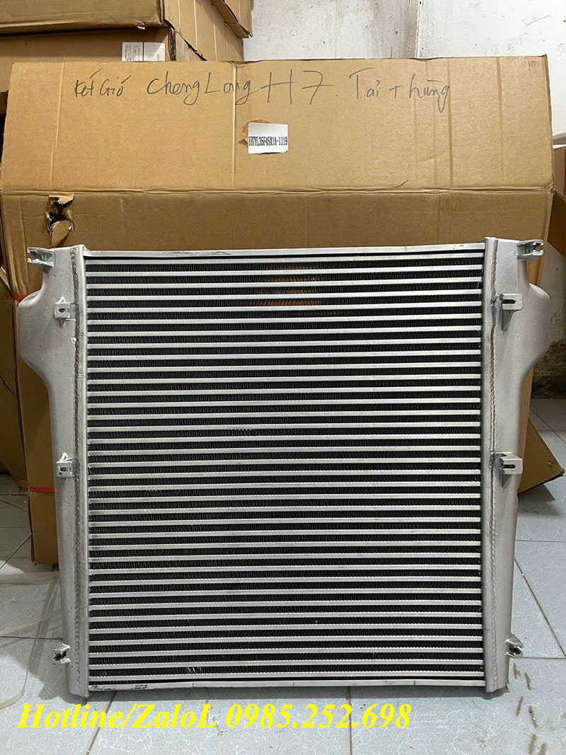 Két gió xe tải thùng Chenglong H7